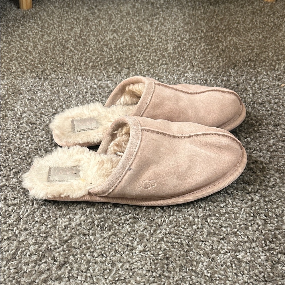 UGG light pink slippers